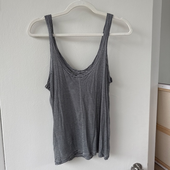 Babaton summer tank top - Picture 2 of 3